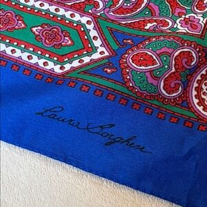 VTG Laura Borghese Made in Italy 30” Square Head Scarf Polyester
